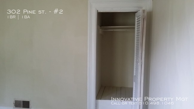 Building Photo - 302 Pine St