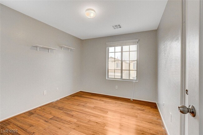 Building Photo - 7669 Lots Hills Dr