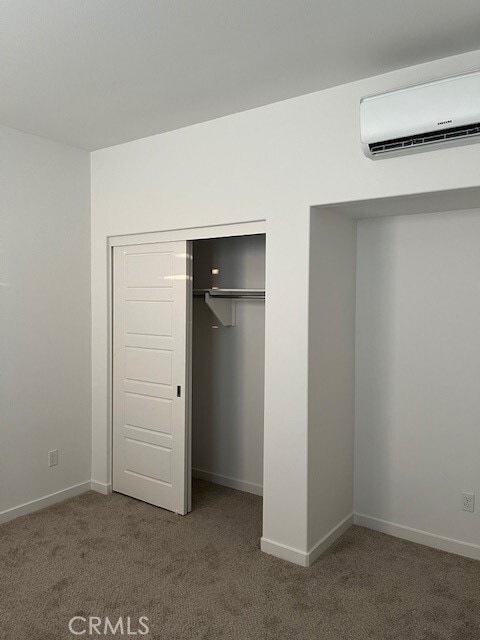 Building Photo - 281 Carmine