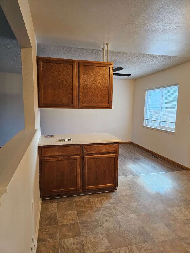 Building Photo - Charming 3BR/2BA with Massive Yard and Gar...