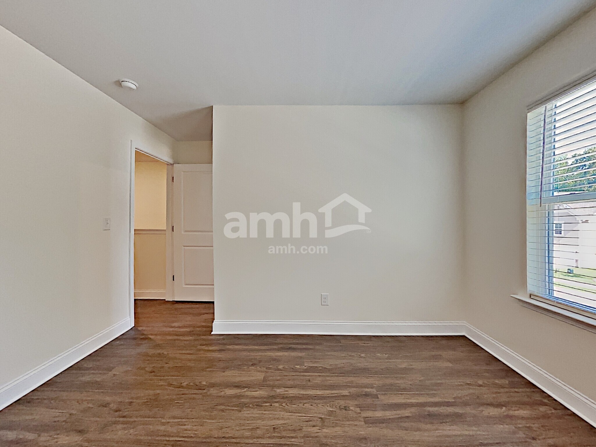 Building Photo - 146 Willowbrook Dr