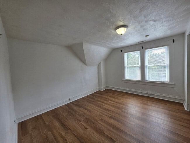 Building Photo - 132 Orleans Cir