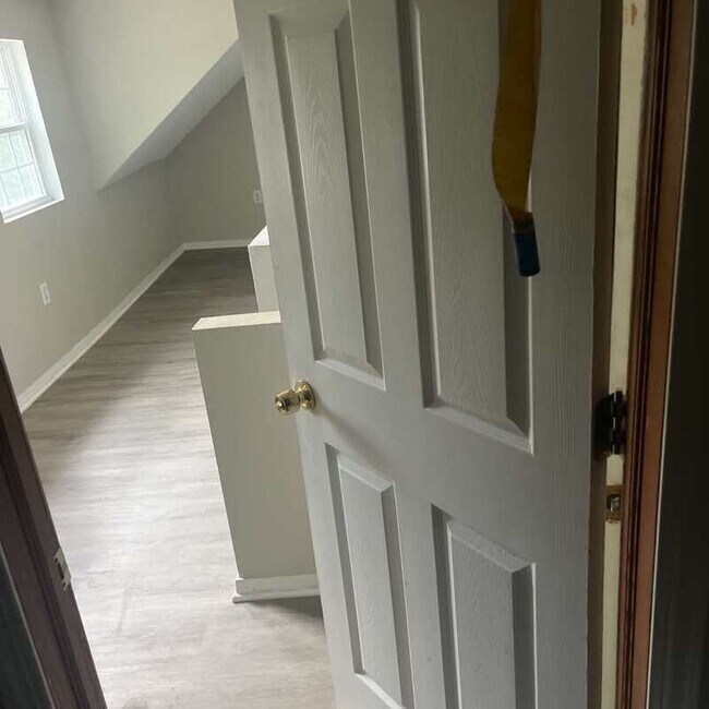 Building Photo - 3233 W 50th St