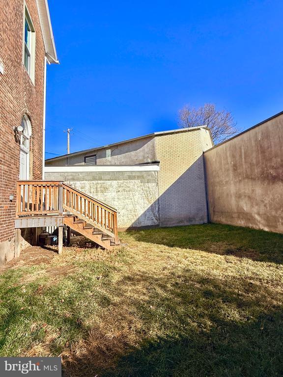 Building Photo - 59 N Main St