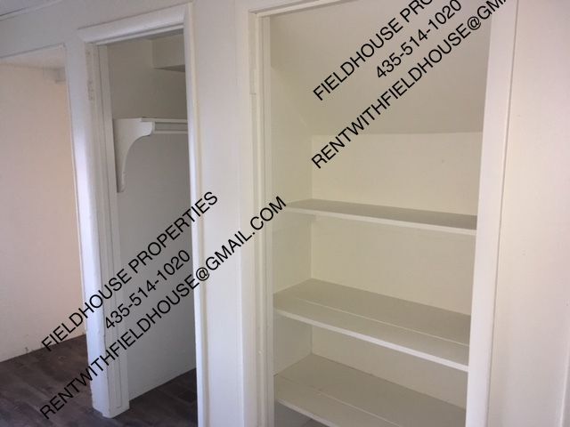 Building Photo - 42 E 400 S