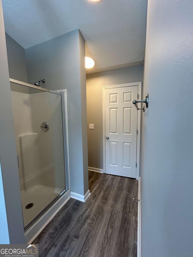 Building Photo - 607 Pecan Knoll Dr