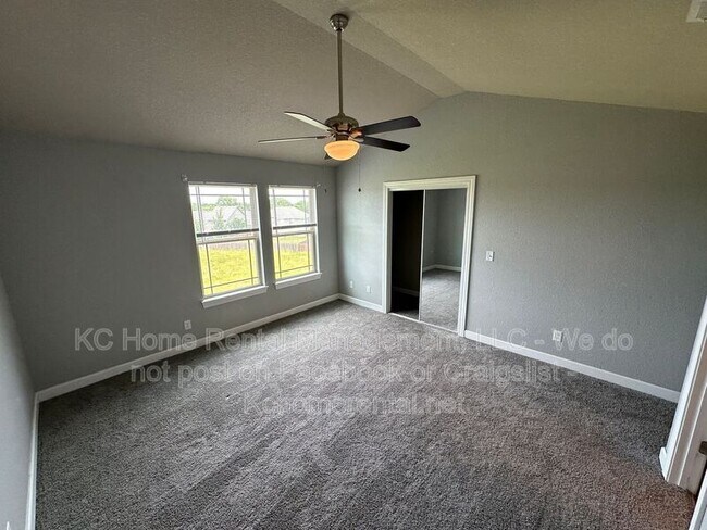 Building Photo - 10540 Kane Dr