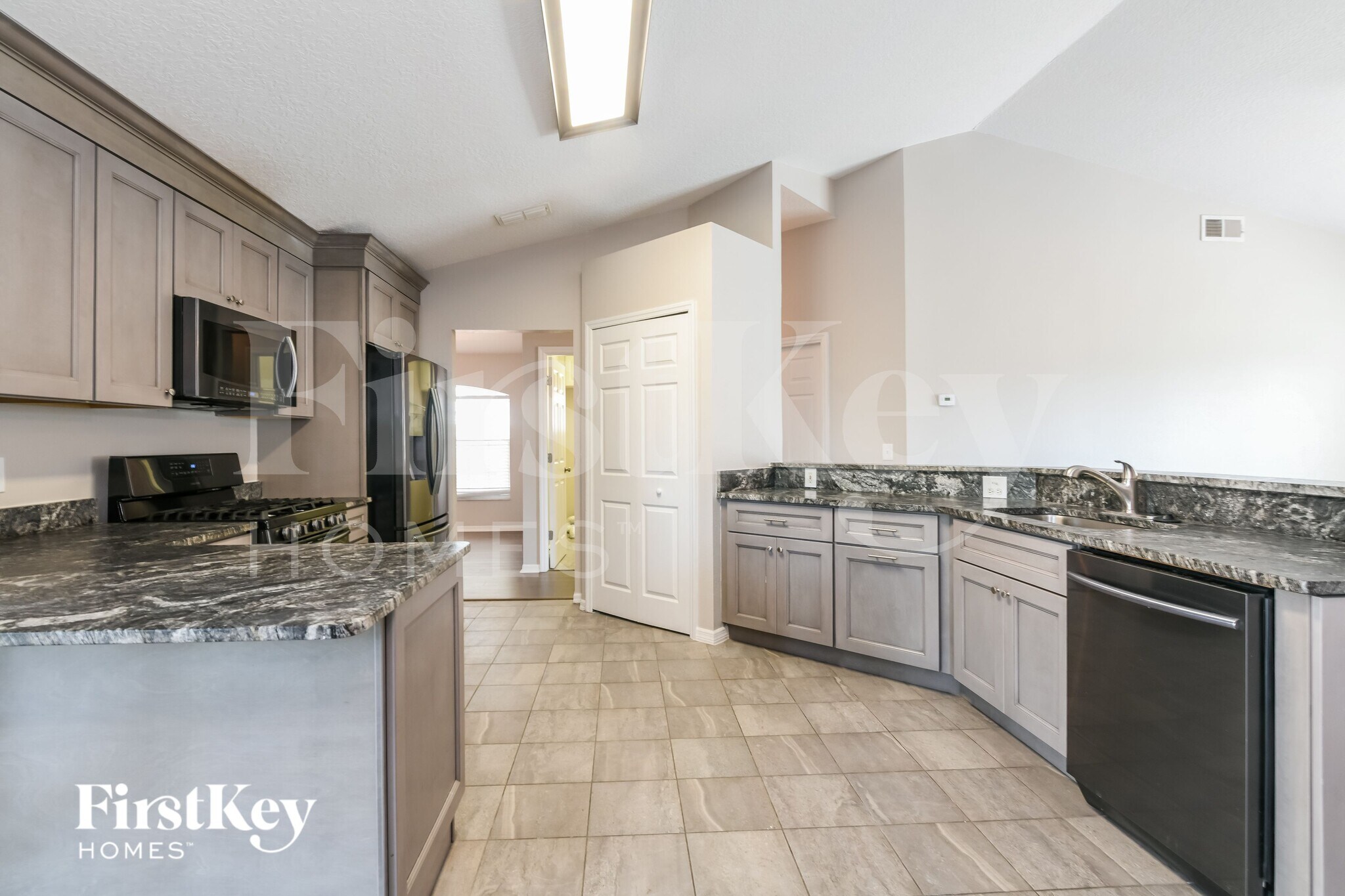 Building Photo - 1118 Windy Bluff Dr