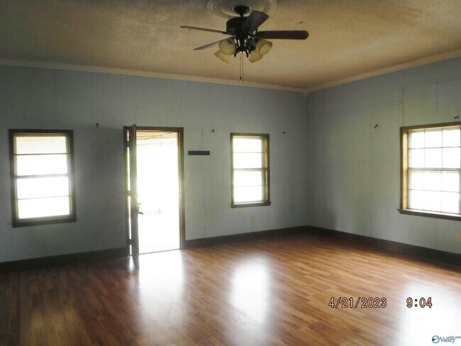 Building Photo - 172 Blair Rd