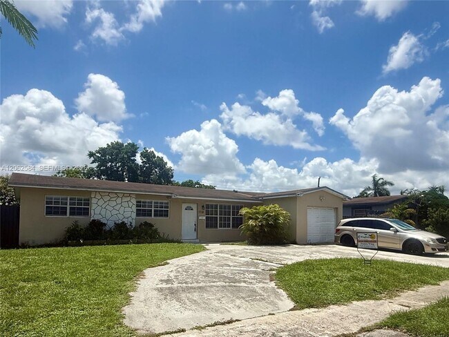 Building Photo - 7710 NW 5th St