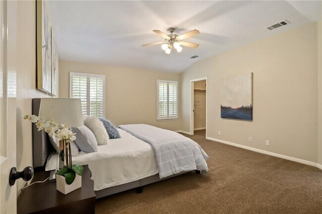 Building Photo - 1806 Paradise Ridge Dr