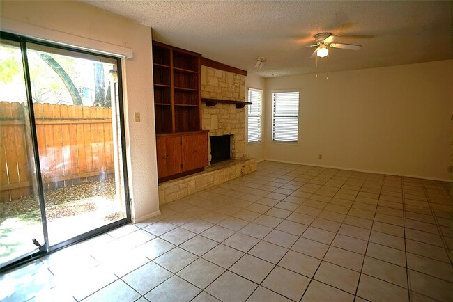 Building Photo - 8418 Fathom Cir