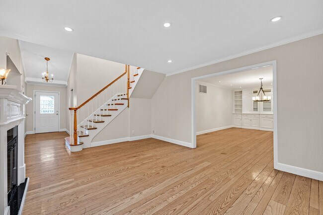 Building Photo - Stunning San Carlos 5 bedroom 4 bathroom H...