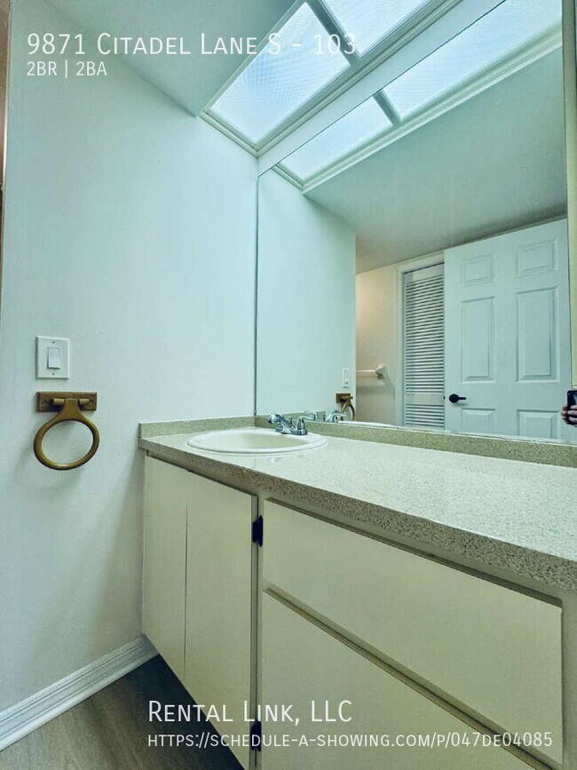 Building Photo - 9871 Citadel Ln