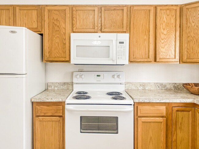 Building Photo - 8367 S Reed St