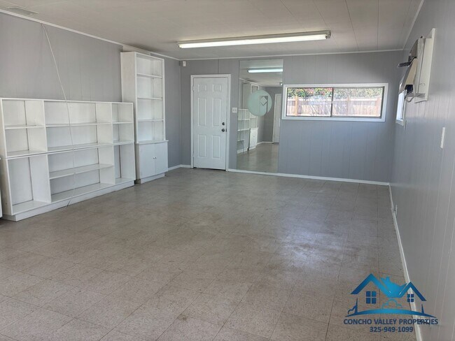 Building Photo - For Rent - 4 Bed/2 Bath near ASU - 1934 A&M Ave