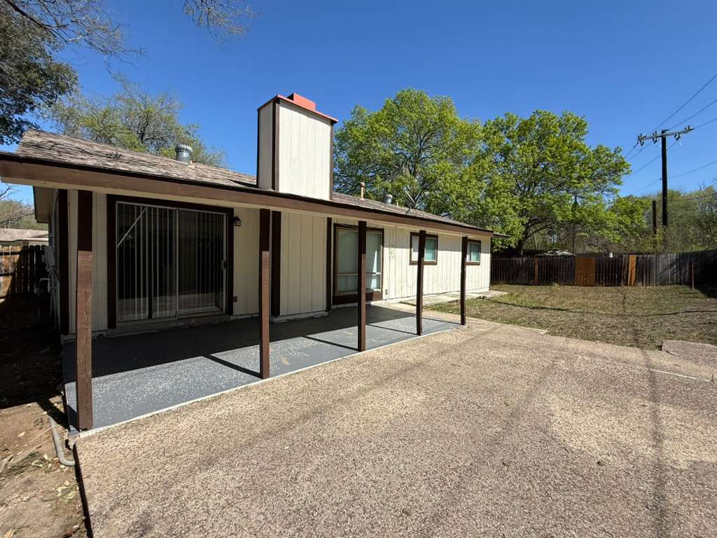 Building Photo - 6206 Hopes Ferry St