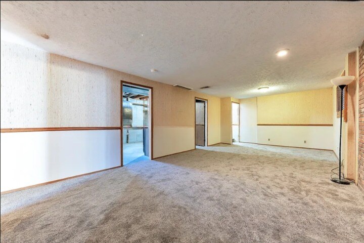 Family room - 7007 W Copperhill Dr