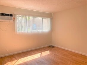Building Photo - Charming 1-Bedroom Apartment Located in Va...