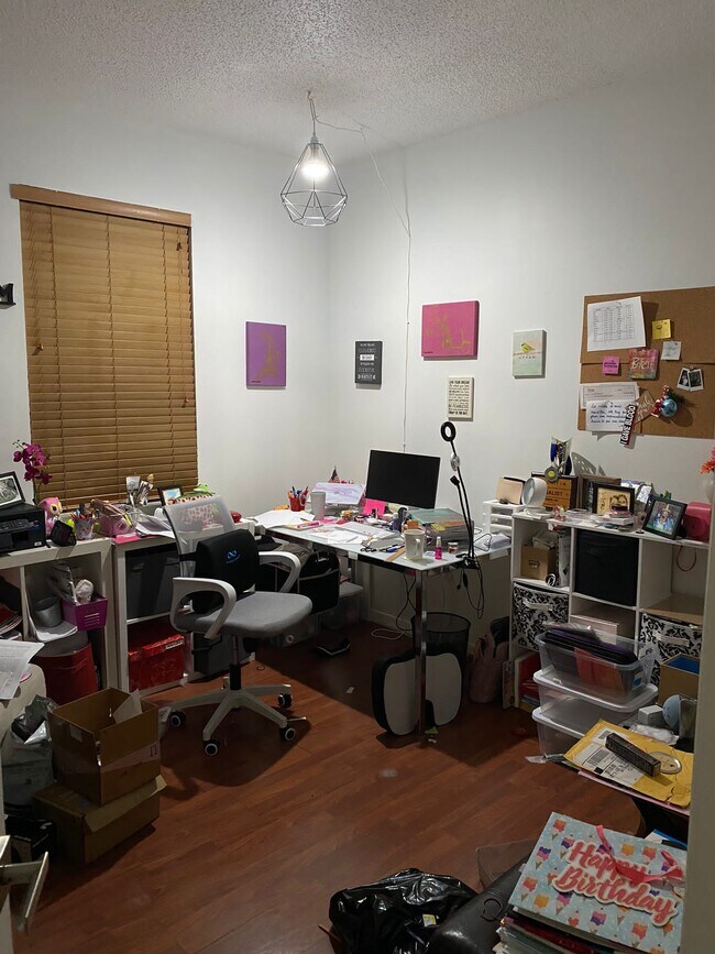 Building Photo - 4220 NE 9th St