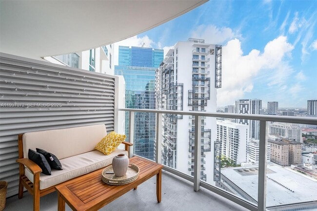 Building Photo - 300 S Biscayne Blvd