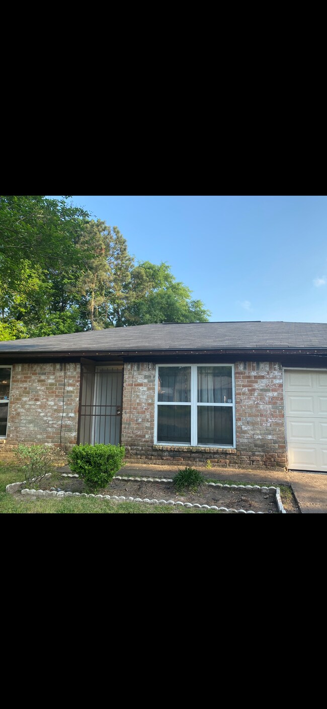 Building Photo - 9942 Valley Mill Ct