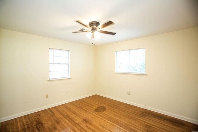 Building Photo - 7400 L St