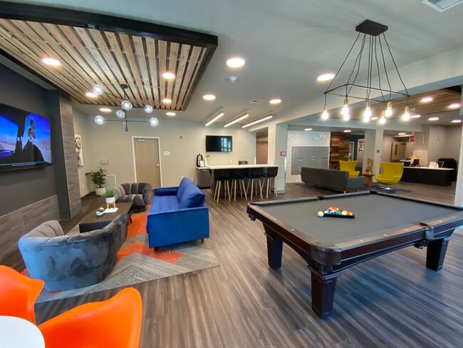 Primary Photo - The Heights Menomonie - Student Living