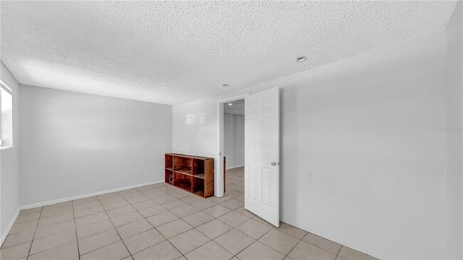 Building Photo - 7515 17th Ln N