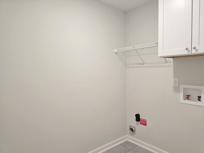 Building Photo - 1293 Elbron Dr