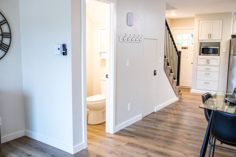 Building Photo - 271 S 3rd Ave