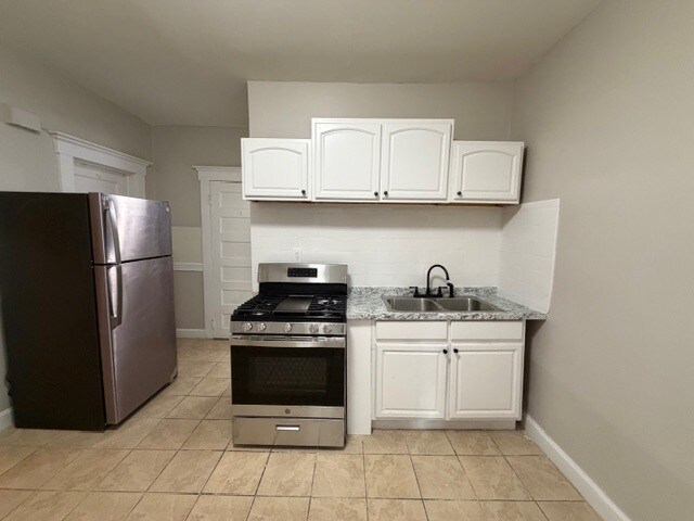 Building Photo - 81 Lilac St