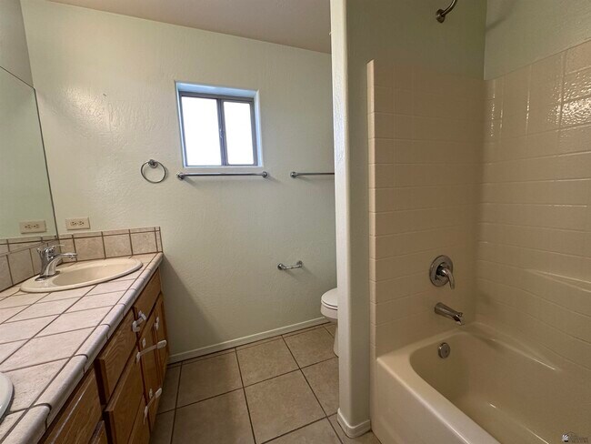 Building Photo - 4722 W 28th Pl