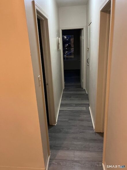 Building Photo - 800 Hallett St