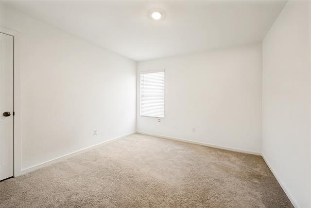 Building Photo - 4013 Drifters Bnd Dr