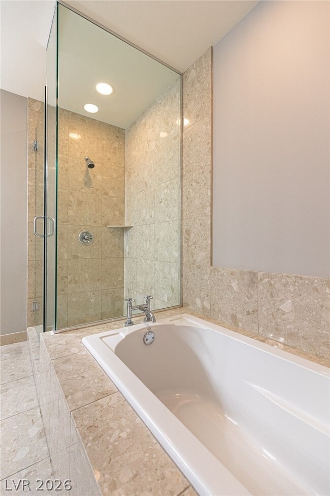 Building Photo - 4575 Dean Martin Dr