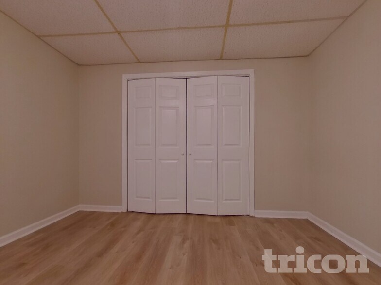Building Photo - 2711 Candler Ct