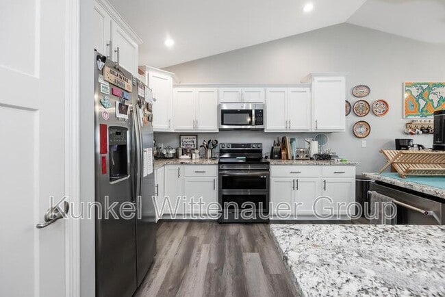 Building Photo - 2678 London Ln