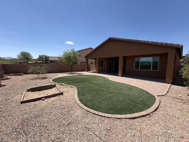 Building Photo - 1145 E Madera Grove Ln