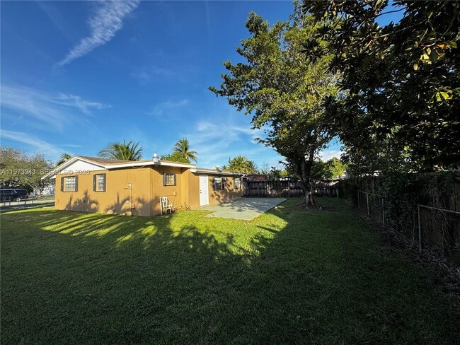 Building Photo - 11852 SW 202nd St