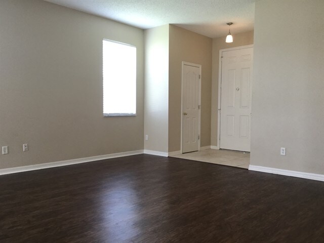 Building Photo - 4542 Gallberry Ct