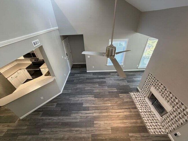 Building Photo - 133 McGill Park Ave NE