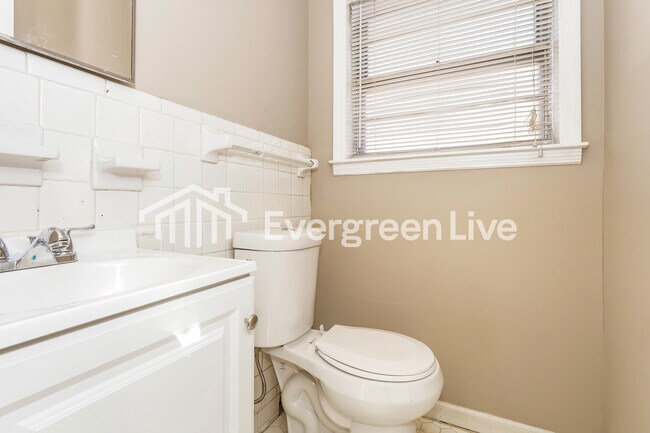 Building Photo - 4996 Harrington Ave