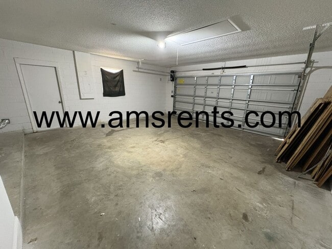 Building Photo - 1080 Hali Ridge Ct