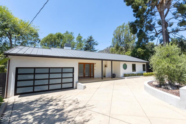 Building Photo - 1483 Arroyo View Dr