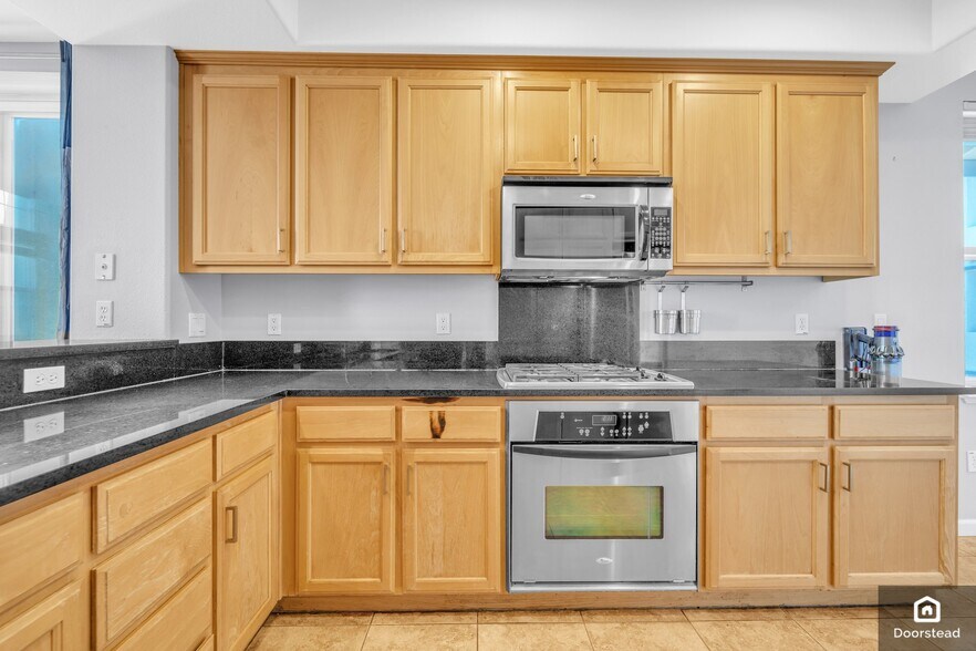 Building Photo - 955 Pavilion Loop