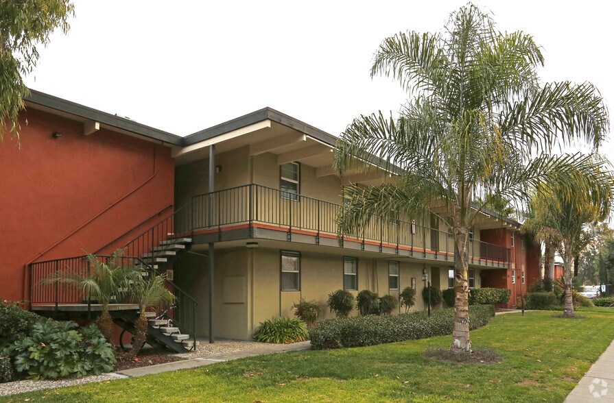 La Palma Apartments 2555 Homestead Rd Santa Clara CA 95051