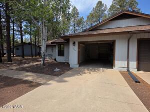 Building Photo - 5240 S 28th Pl