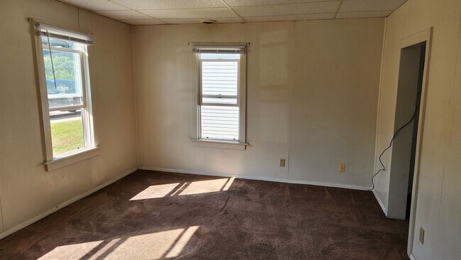 Building Photo - pp820