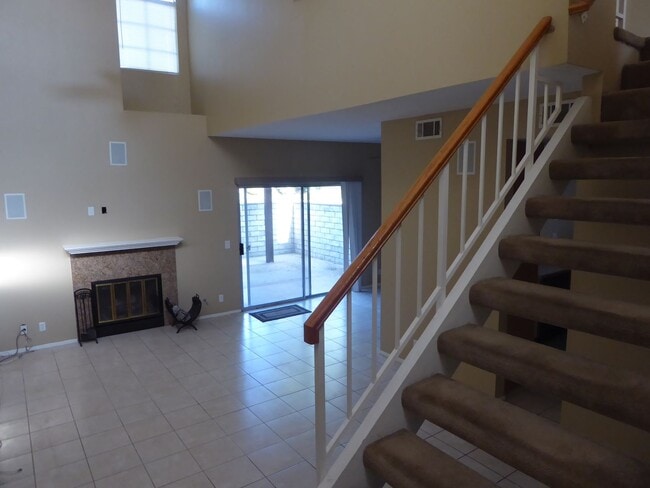 Building Photo - COMING SOON! Mountain View Courtyards 3 Be...